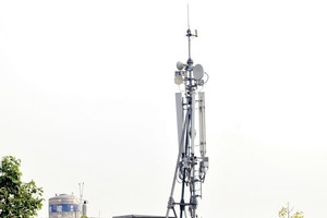 50號國道旁的一個基地台。