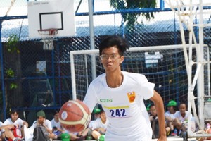 球員要經過各基本技術考核。