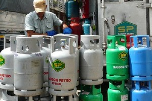 今起每瓶瓦斯下跌４萬元。（示意圖源：互聯網）