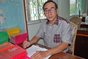 周智勤老師熱愛教學工作。