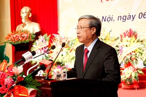 黨中央政治局委員、黨中央書記處常務書記陳國旺在中央機關黨部傳統日70週年紀念儀式上發言。（圖源：黎山）