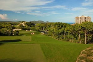 The Bluffs濠莊高爾夫球場一瞥。