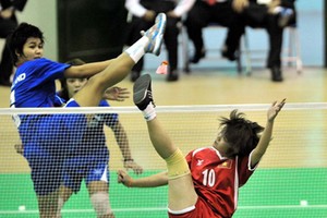 女子踢毽子比賽一瞥。（圖源：互聯網）