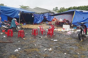 被摧毀的特大帳篷聚賭場。（圖源：安福）