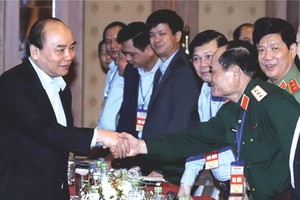 阮春福總理與各代表交流。（圖源：互聯網）