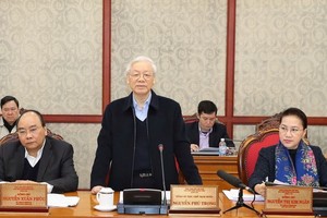 總書記、國家主席阮富仲（中）主持會議並發表講話。（圖源：越通社）