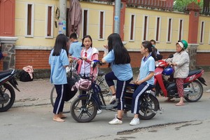 當前的電動自行車駕駛者主要是中學生。