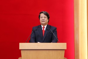 按制度退休的富壽省省委原書記、人民議會原主席黃民莫。（圖源：麗水）