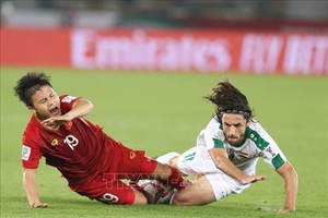 阮光海在對陣伊拉克隊的比賽中頑強拼搏。（圖源：互聯網）