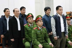 庭審現場一瞥。（圖源：明光）