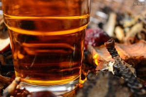 印度北方邦和北阿坎德邦近日發生的假酒事件造成的死亡人數已近90人。（示意圖源：互聯網）