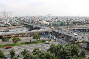 阮知方街N2交通樞紐通車有助緩解第五、第八郡交通堵塞。