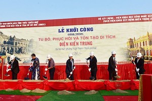 順化紫禁城建忠殿修復動工儀式。（圖源：順化報）