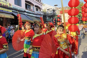 第五郡元宵節遊行一隅。