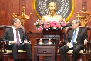 市委書記阮善仁接見俄國外交部長。（圖源：hcmcpv）