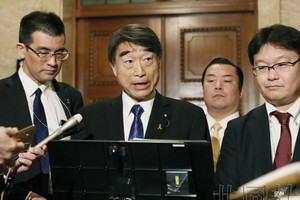 日本2019年度預算案2日凌晨在眾院全體會議上憑藉執政黨等多數贊成獲得表決通過。（圖源：共同社）