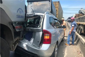 4 車追尾現場。（圖源：N.N）