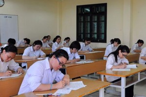 11 名華人子弟考取市級十二年級優秀生