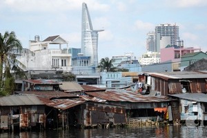 本市調升貧窮戶年均收入上限為 2800 萬元。（示意圖源：互聯網）