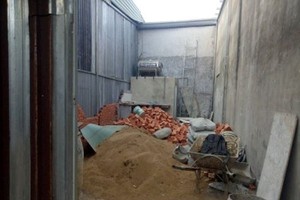 被拆卸的住房。（圖源：前鋒）