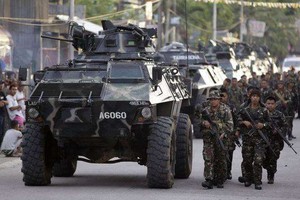 菲律賓軍方解救兩名外國人質