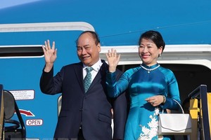 政府總理阮春福與夫人將從本月14日起對羅馬尼亞與捷克共和國進行正式訪問。（圖源：越通社）