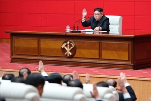 金正恩在最高人民會議上發表演說。（圖源：KCNA）