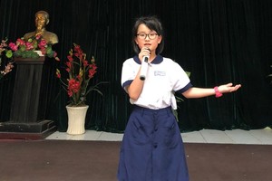 比賽中的許童童。