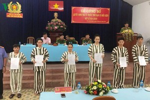 獲減刑的志和監獄囚犯。（圖源：VOV）