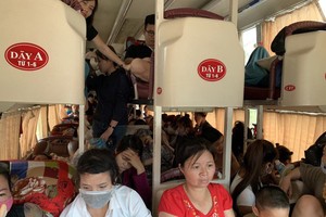 核載41人的編號21B-006.89客車竟擠進78人。（圖源：交警局提供）