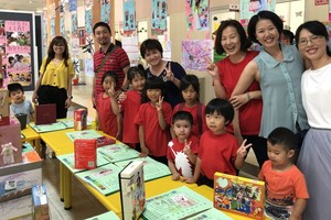 胡志明市台灣學校師生與家長一同慶祝母親節盛會。