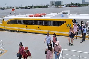 本市的高速水路線有助水路旅遊發展。