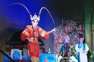 《呂布與貂嬋》劇照。