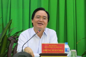 教育與培訓部長馮春迓在會議上發言。（圖源：陲莊）