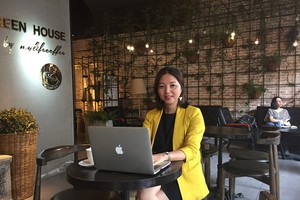 一個有名度假村的營銷經理阮氏翠姮本來是沒有正規文憑者。