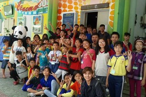 文化宮是當地越華少兒喜愛的娛樂場所。