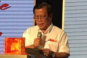 圖為美興有限責任公司董事長兼經理鄭暢。