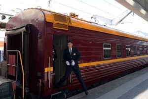 至尊沙皇號(Zrengold)從聖彼得堡啟程。（圖源：AFP）