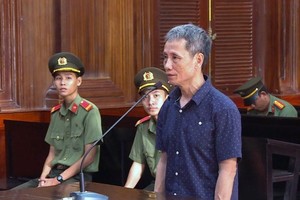 被告人張友祿在法庭上回答審判長提問。（圖源：誠鐘）