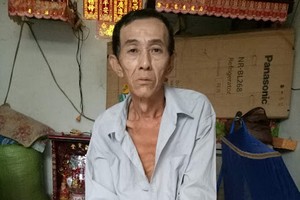 自從病倒，梁偉基的身體虛弱無力。