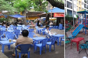 公寓的公共場地被各家飲料店佔用的情景。