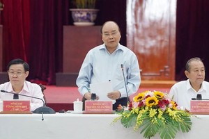 政府總理阮春福主持會議。（圖源：VGP）