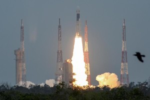 印度當地時間22日再次發射“月船2號”月球探測器取得成功。（圖源：路透社）