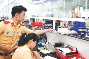 本市車輛註冊手續只須兩個工作日完成。（圖源：互聯網）