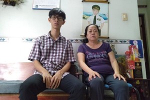 阮智南渴望有錢醫病和上學。