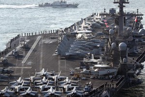 參加美韓2017年度鷂鷹軍事演習的文森號航空母艦。（圖源：路透社）