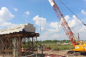 忠良-美順高速公路項目因缺乏資金可能要暫停。