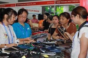 越南鞋子一直是中國-東盟博覽會越南館的亮點。