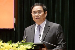 黨中央政治局委員、黨中央書記、中央組織部長范明政在研討會上發表講話。（圖源：黎堅）