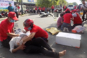 應急救護演習現場一瞥。（圖源：峴港市紅十字會）